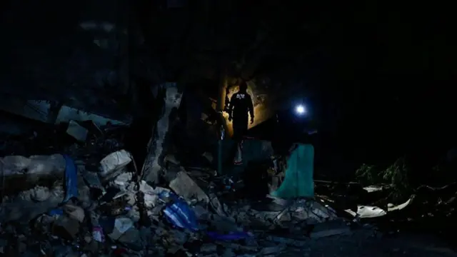 রোববার পর্যন্ত মৃতের সংখ্যা ১৪৩০ বলে জানিয়েছে দেশটির কর্তৃপক্ষ