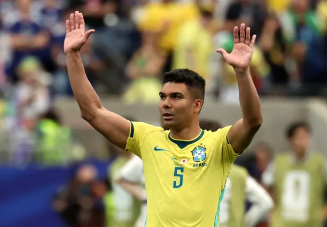 Brasil vence Japão e vai para as oitavas