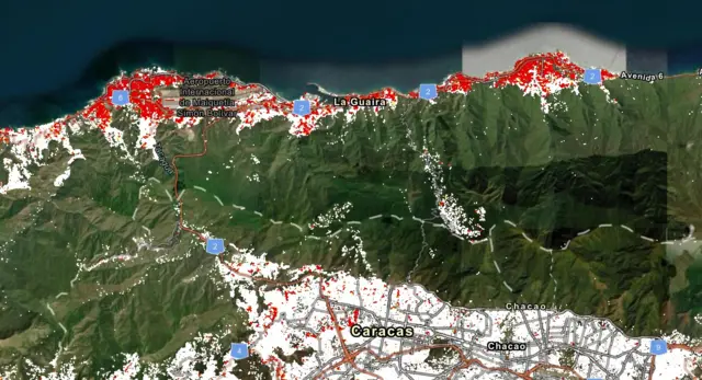 Análisis de daños a partir de datos de Copernicus Sentinel-1 realizado por Corey Scher y Jamon Van Den Hoek de la Universidad Estatal de Oregón. Datos de las edificaciones de la Overture Maps Foundation.