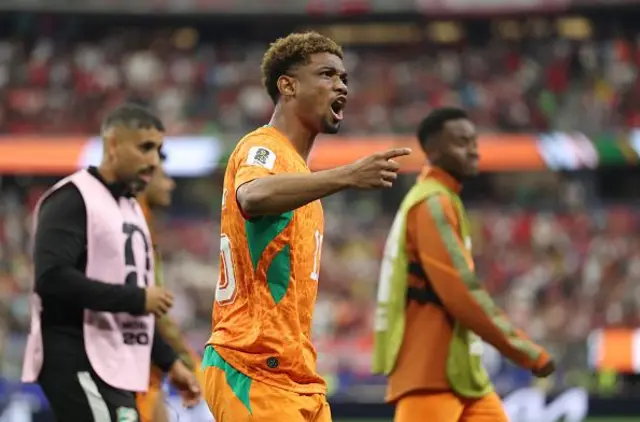 Amad Diallo (n° 15) de la Côte d'Ivoire exulte