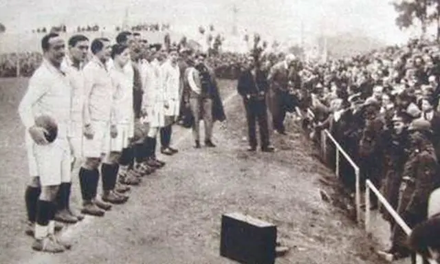 فرنسا 1930