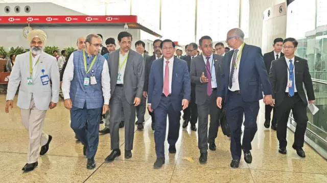 ဦးမင်းအောင်လှိုင်ဟာ ပြီးခဲ့တဲ့သီတင်းပတ်ကုန်ပိုင်းကစလို့ အိန္ဒိယကို ၅ ရက်ကြာ ခရီးသွားရောက်ခဲ့