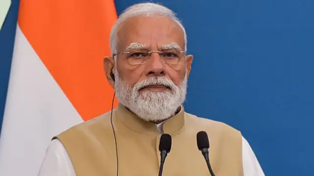 नरेंद्र मोदी