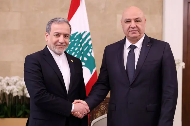 Picha ya waziri wa mambo ya kigeni wa Iran Abbas Araghchi na Rais wa Lebanon Joseph Aoun