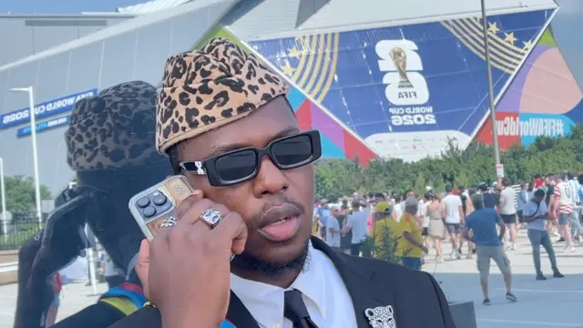 Supporter congolais avec le bonnet de leopard