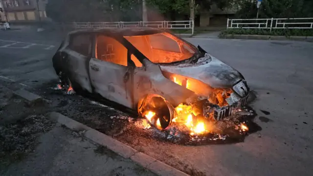 Горящий автомобиль