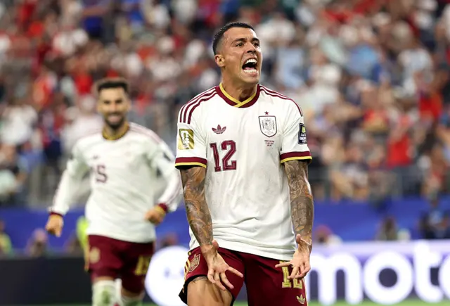 Pedro Porro celebra su gol