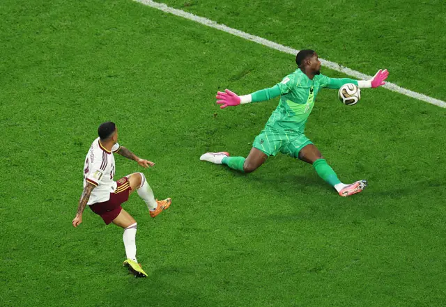 Espanha domina a França no primeiro jogo da semifinal da Copa