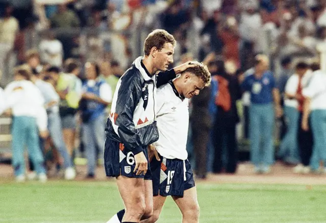 Inglaterra desolada com o Mundial de 1990