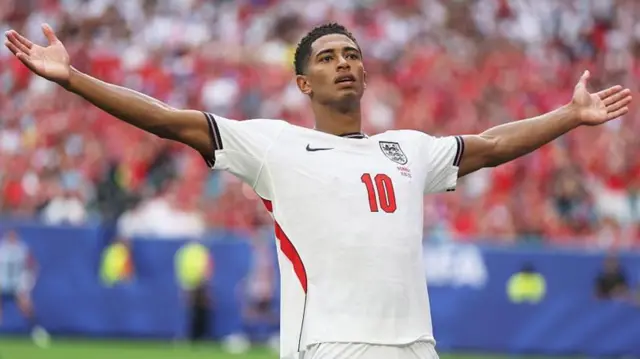 Jude Bellingham em partida da Copa do Mundo 2026 contra a Noruega