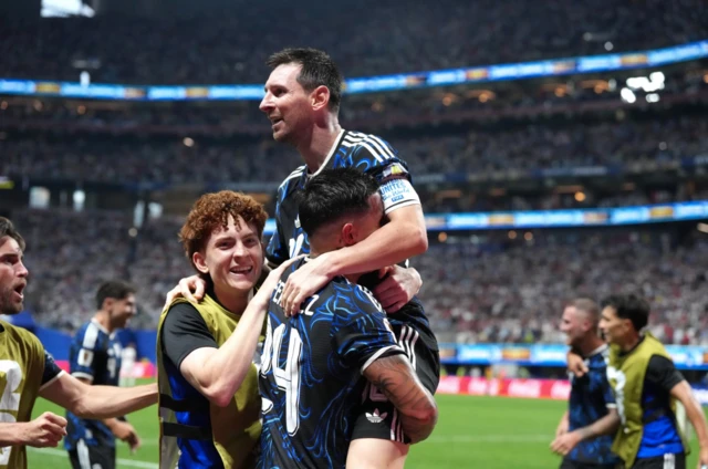 Argentinos celebran