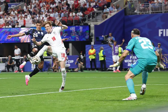 Gordon faz gol para Inglaterra na semifinal da Copa 2026