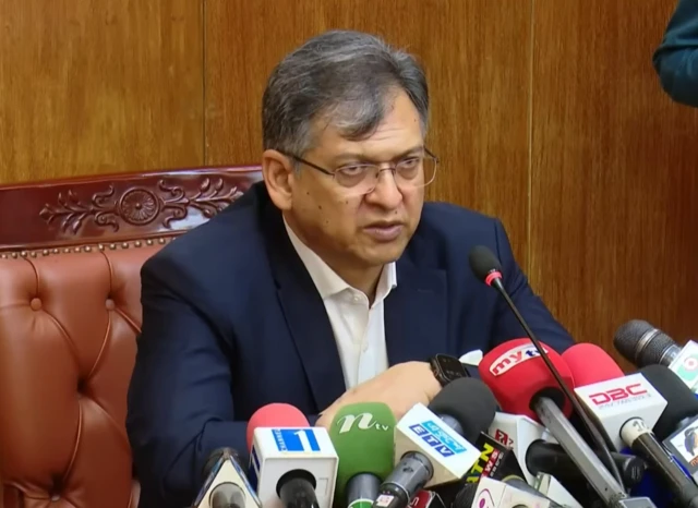 বাংলাদেশের স্বরাষ্ট্রমন্ত্রী সালাহউদ্দিন আহমদ