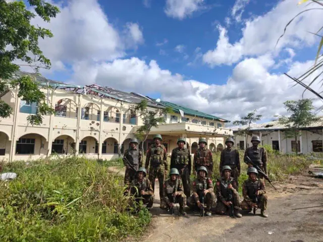 ထန်တလန်ကို စစ်တပ်က ပြန်ထိန်းချုပ်တယ်လို့ ထုတ်ပြန်လာပါတယ်။