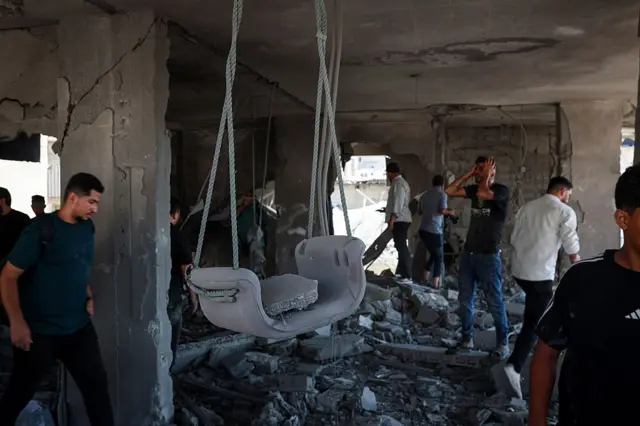 غزہ میں اسرائیلی فضائی حملوں میں کم از کم نو فلسطینی ہلاک