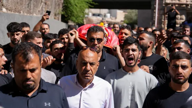 درگذشت فوتبالیست ۱۷ ساله فلسطینی پس از تیراندازی شهرکنشینان اسرائیلی