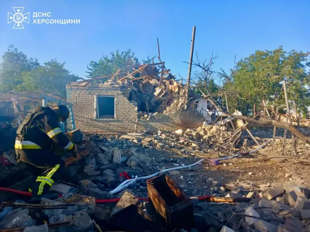 75-летняя женщина погибла под завалами в своем доме