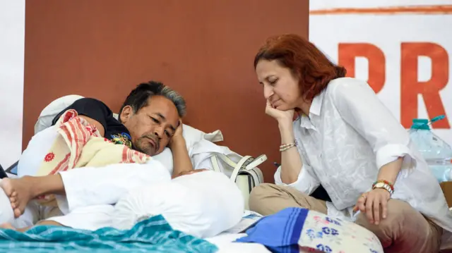 गीतांजलि जे अंगमो