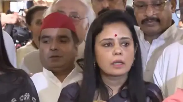 टीएमसी सांसद महुआ मोइत्रा