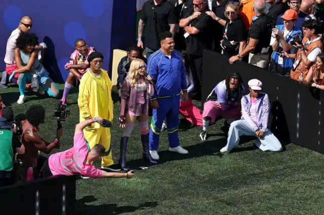Ronaldinho, Madona et Ronaldo
