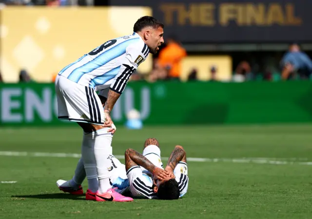 Jogadores argentinos após derrota