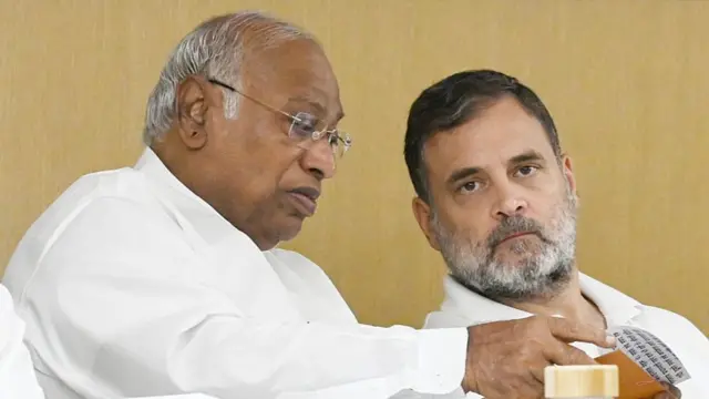 मल्लिकार्जुन खड़गे और राहुल गांधी
