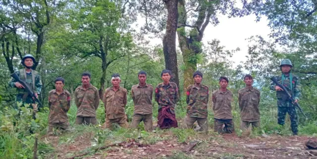 စစ်သုံ့ပန်းတွေကိုဖမ်းမိကြောင်း ထုတ်ပြန်ချက်