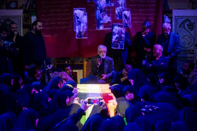 مراسمی که در مدرسه فرهنگ تهران برگزار شد