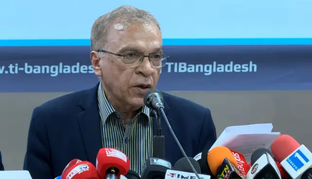 ট্রান্সপারেন্সি ইন্টারন্যাশনাল বাংলাদেশের নির্বাহী পরিচালক ইফতেখারুজ্জামান