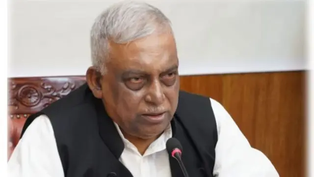 জুলাই গণঅভ্যুত্থানের পর থেকে ভারতে অবস্থান করছেন সাবেক স্বরাষ্টমন্ত্রী আসাদুজ্জামান খান কামাল