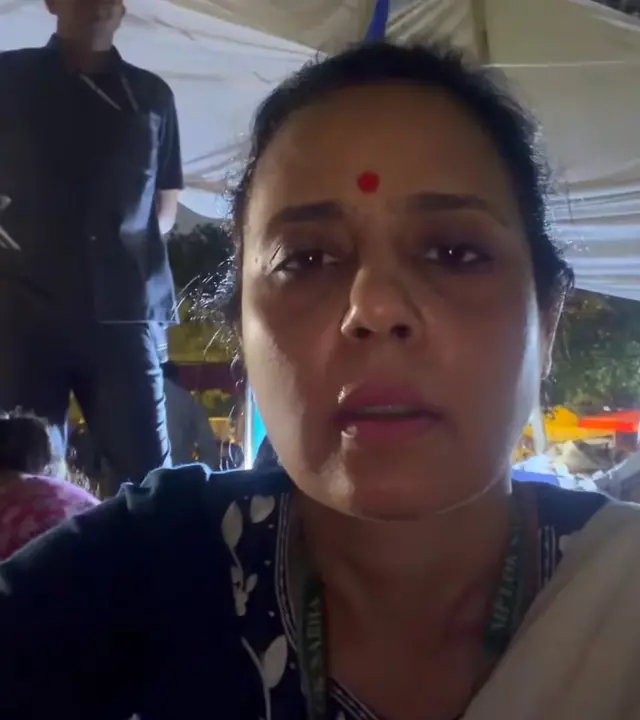 महुआ मोइत्रा