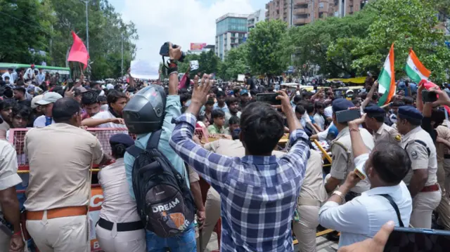 प्रदर्शन