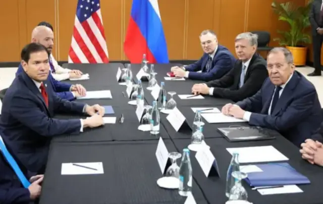 Umuvugizi w'ubushikirangaji bw'imigenderanire bw'Uburusiya Maria Zakharova yasohoye ifoto y'umubonano wa Lavrov na Rubio