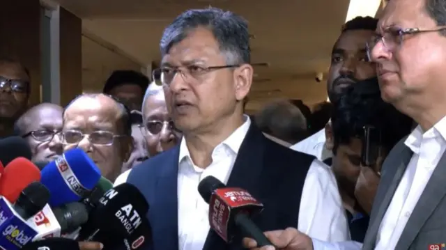 স্বরাষ্ট্রমন্ত্রী সালাহউদ্দিন আহমদ