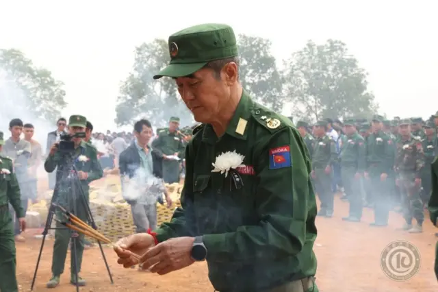 ကိုးကန့်တပ်ခေါင်းဆောင် ဖုန်တာရွှင်