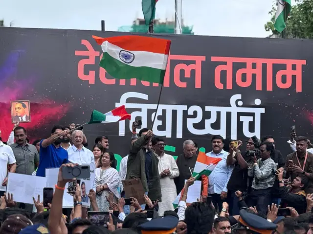 मुंबई