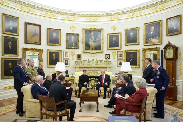 Во время встречи Трампа с Зеленским в Белом доме