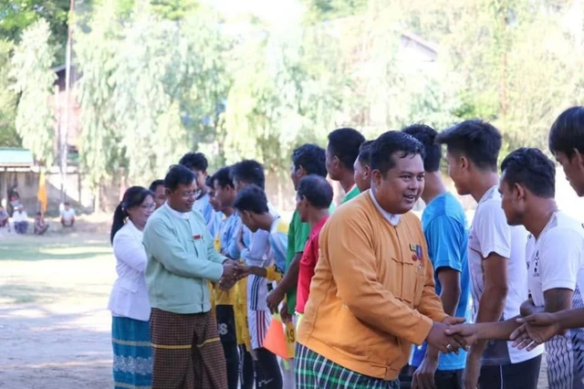 တိုင်းလွှတ်တော်ကိုယ်စားလှယ်ဘဝတုန်းက မြင်တွေ့ရတဲ့ ဦးဝဏ္ဏအောင် (ပုံဟောင်း)