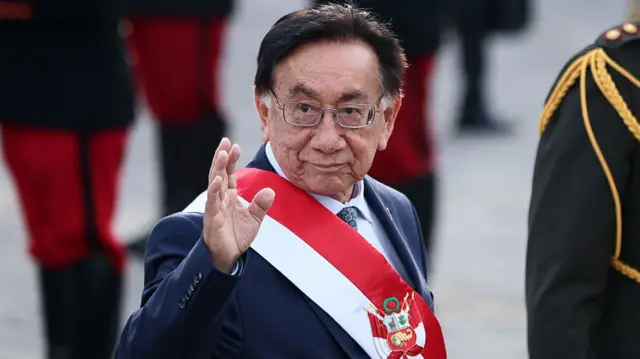 José María Balcázar, presidente saliente de Perú.
