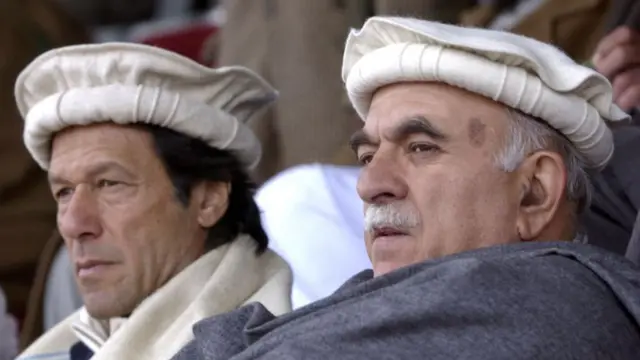 محمود خان اچکزئی، عمران خان