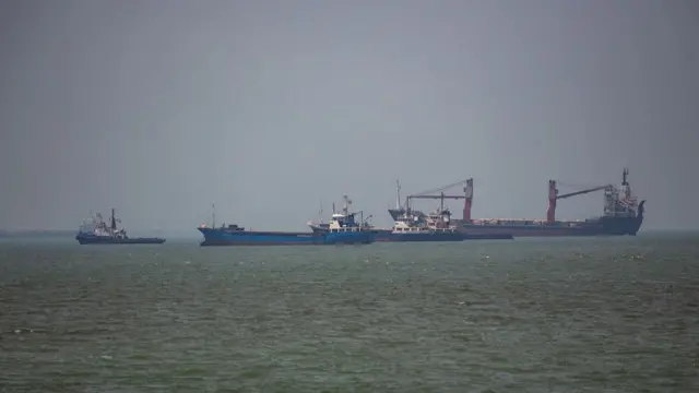 स्ट्रेट ऑफ़ होर्मुज़