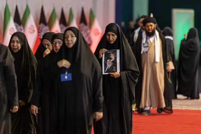 خامنہ ای کی نماز جنازہ