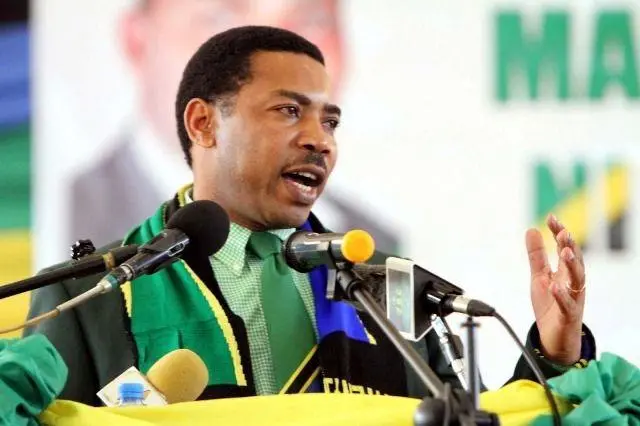 Mwigulu Lameck Nchemba Madelu ni Waziri Mkuu mpya wa Jamhuri ya Muungano wa Tanzania. Ni mwenyeji wa mkoa wa Singida na kwa sasa ana umri wa miaka 50.