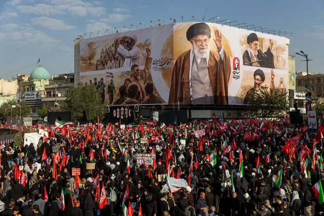 Jana'izar Khemenei a Iran