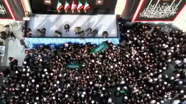 قم میں علی خامنہ ای کی آخری رسومات