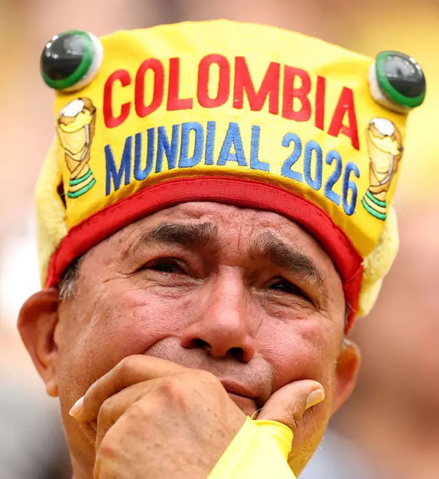 Un hincha colombiano se lamenta
