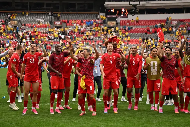 Jugadores suizos celebran