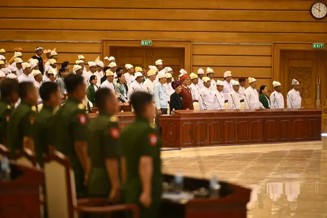 ကြံ့ခိုင်ရေးနဲ့ စစ်တပ်ကြီးစိုးတဲ့ ပြည်သူ့လွှတ်တော်မြင်ကွင်း