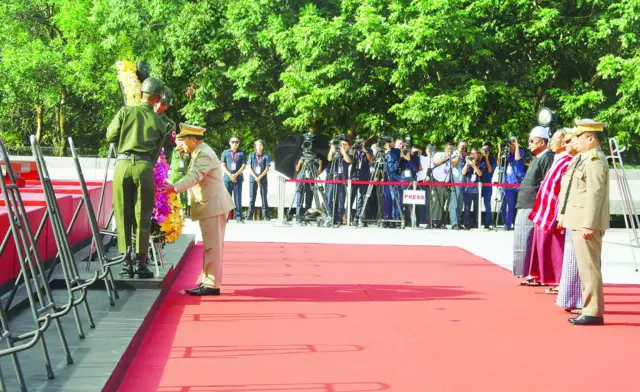 ၂၀၂၅ ခုနှစ် (၇၈) နှစ်မြောက် အာဇာနည်နေ့အခမ်းအနားကို တက်ရောက်ခဲ့တဲ့ ဦးမင်းအောင်လှိုင်