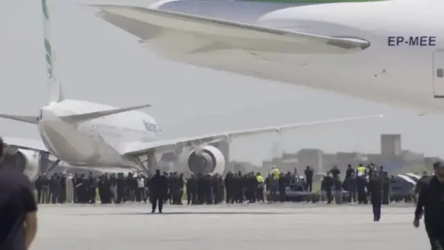 indege itwaye umusambo wa Ayatollah Ali Khamenei